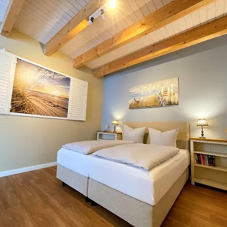 Haus Zwischen Den Wehlen Bei Buesum, 16 Personen Westerdeichstrich