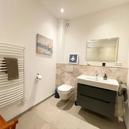 Haus Zwischen Den Wehlen Bei Buesum, 16 Personen *