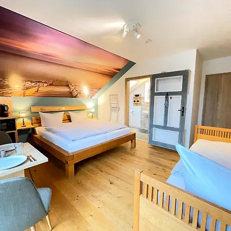 Haus Zwischen Den Wehlen Bei Buesum, 16 Personen *